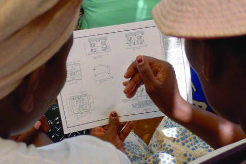 First round consultation. Photo: Greg Bachmayer (SDI).